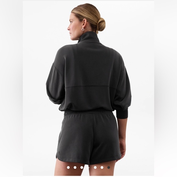 Athleta Seasoft Short XS - Picture 3 of 4